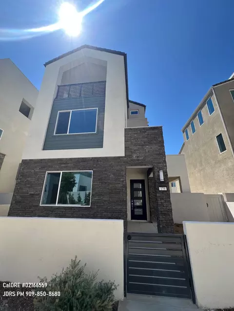 179 Sawbuck, Irvine, CA 92618
