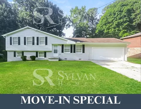 2665 Shade Dr, Ellenwood, GA 30294