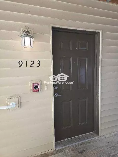 9123 Welsh Dr, Lake Saint Louis, MO 63367