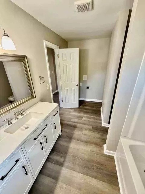 3910 Harwood St, Winston Salem, NC 27105