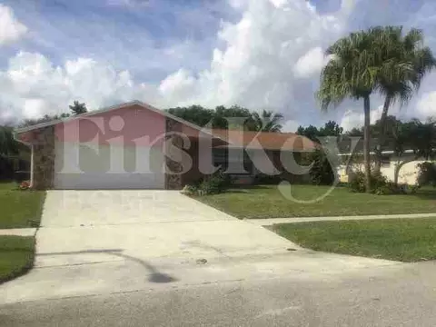 197 Martin Cir, Royal Palm Beach, FL 33411