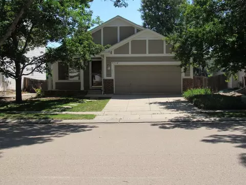 1910 Fountain Ct, Longmont, CO 80503