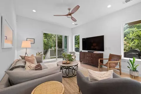 e 32nd st, Austin, TX 78705