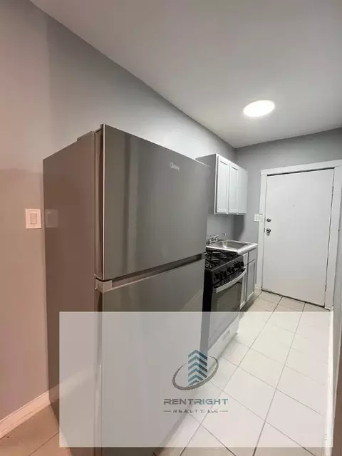 348 W 74th St #354-3E, Chicago, IL 60621