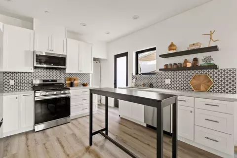 8929 Hubbard St, Culver City, CA 90232
