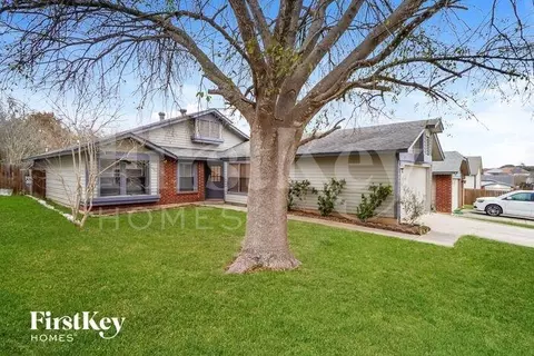 7915 Millers Trl, San Antonio, TX 78244