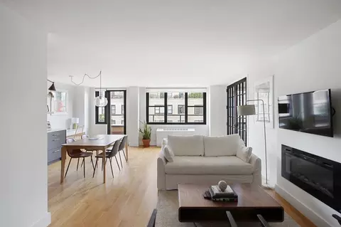 w 57th st, New York, NY 10019