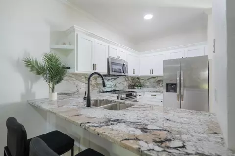 1412 Sustella Ave, Valdosta, GA 31601