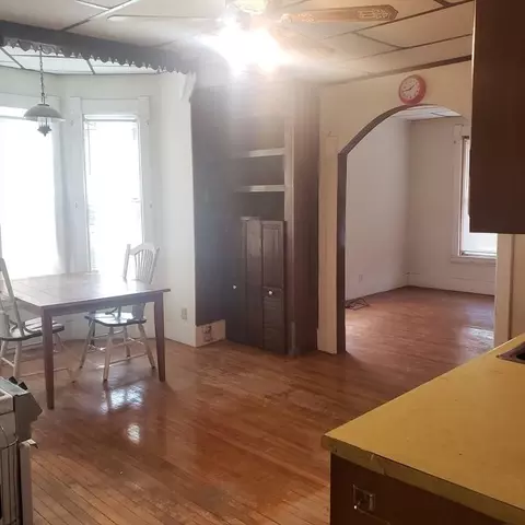 213 Lincoln St #1F, Worcester, MA 01605