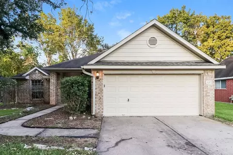 810 Courtside Dr E, League City, TX 77573