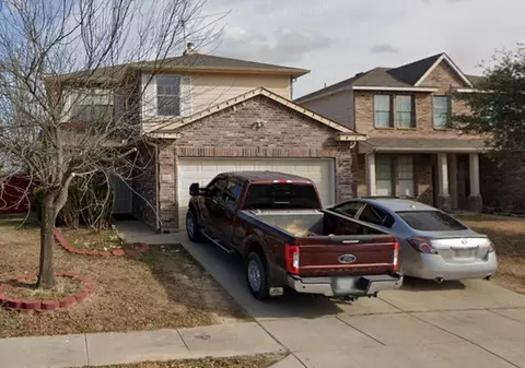 8101 Southern Pine Way, Fort Worth, TX 76123
