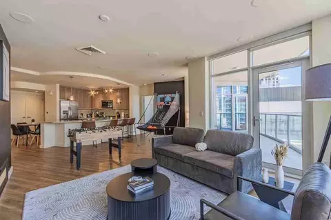 w monroe st, Phoenix, AZ 85003