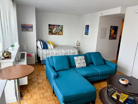43-10 Crescent St #2307, New York, NY 11101