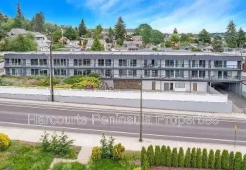 1142 Wheaton Way #203, Bremerton, WA 98310