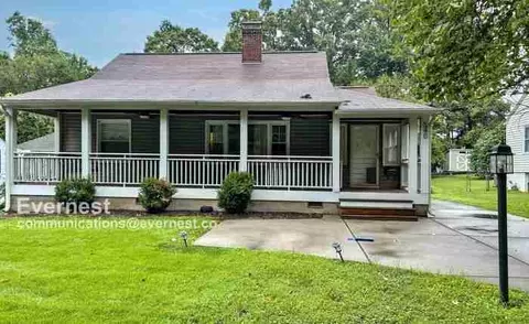 540 Knollwood St, Winston Salem, NC 27103