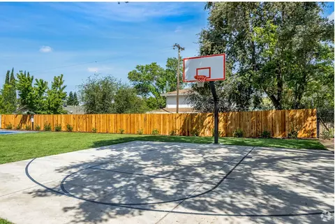 7677 Greenback Ln, Citrus Heights, CA 95610