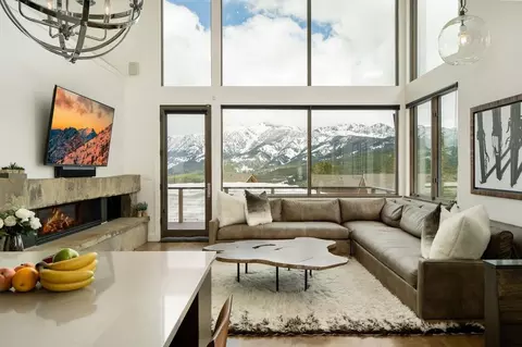 silver peaks drive 6, Big Sky, MT 59716