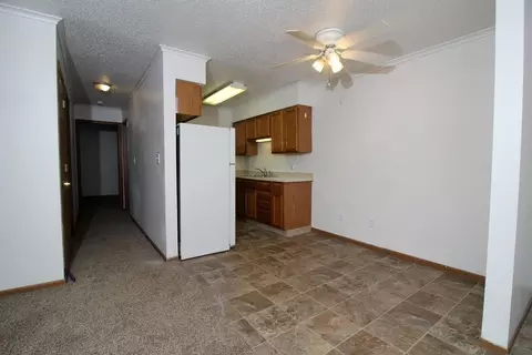 5015 SW 9th St #86, Des Moines, IA 50315