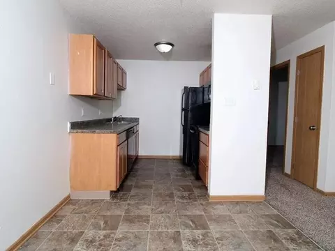 6800 SW 9th St #3, Des Moines, IA 50315