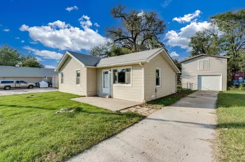 4828 W 3rd St N, Wichita, KS 67212