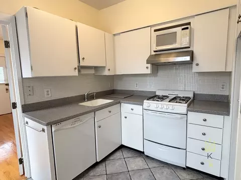 120 Sutherland Rd #11, Boston, MA 02135
