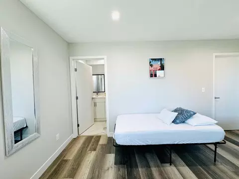 1301 N Kingsley Dr #1, Los Angeles, CA 90027