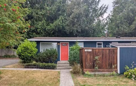 525 Madison St #1, Everett, WA 98203