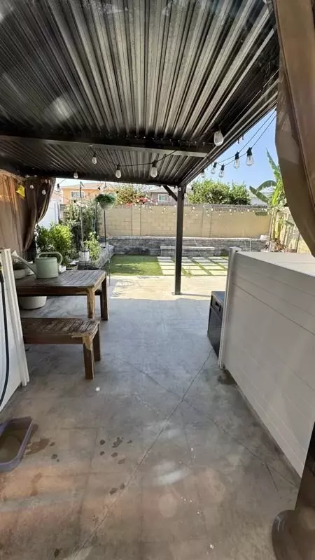938 E Franke St, Carson, CA 90746