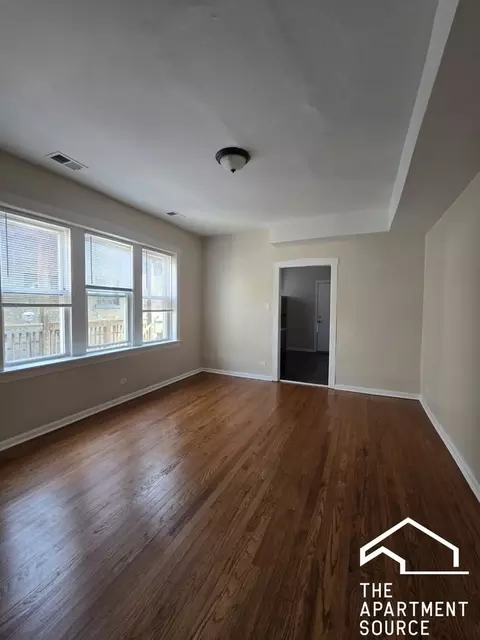 4453 N Hamlin Ave #3, Chicago, IL 60625