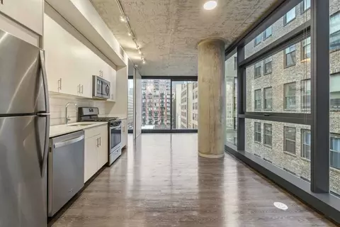 717 S Clark St, Chicago, IL 60605