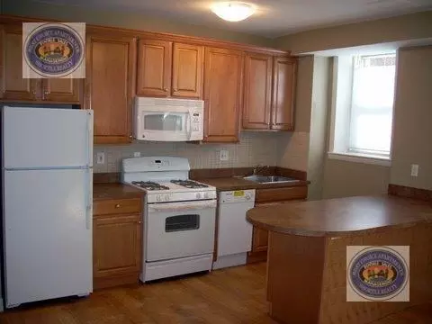11 Camelot Ct #11-1F, Boston, MA 02135