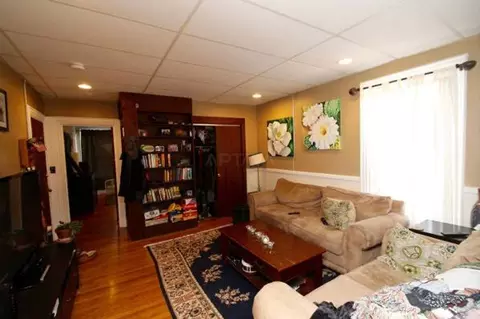 363 Beacon St #2, Somerville, MA 02143