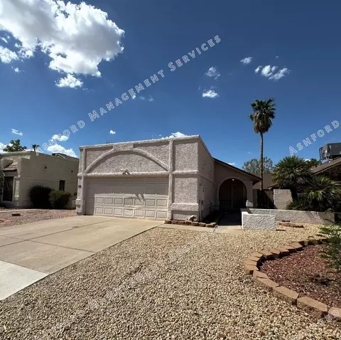 1050 W Estrella Dr, Chandler, AZ 85224