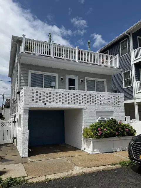 19 Minnesota Ave #1, Long Beach, NY 11561
