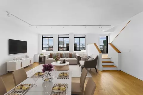 2 S End Ave #3104, New York, NY 10280