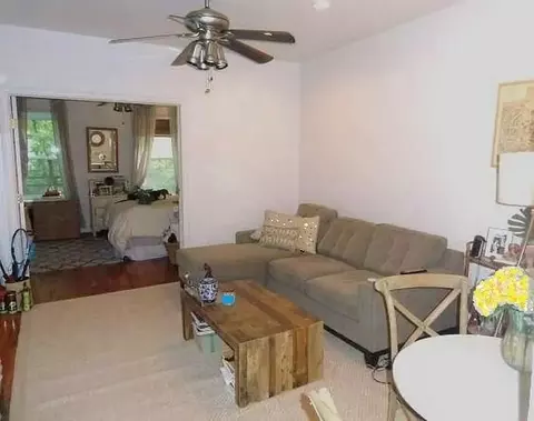 229 W 16th St #2D, New York, NY 10011