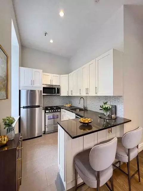 66 Pearl St #209C, New York, NY 10004