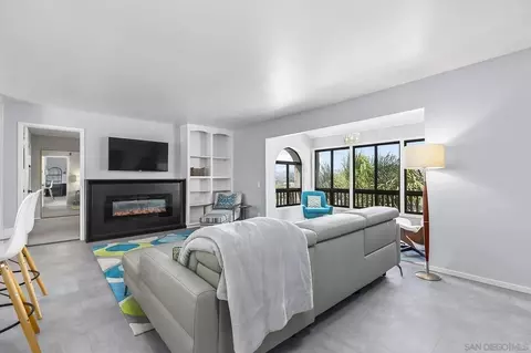 2510 Clairemont Dr UNIT 303, San Diego, CA 92117