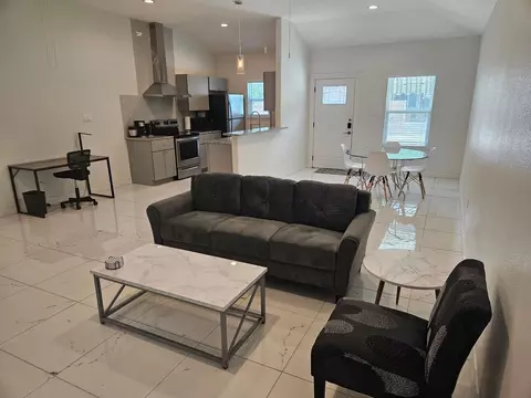 5 Th St #1268422P, Corpus Christi, TX 78401