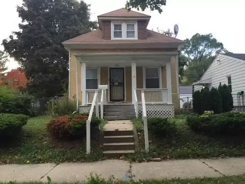 5703 N 36th St, Milwaukee, WI 53209