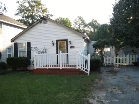 1216 Hazel Ave, Chesapeake, VA 23325