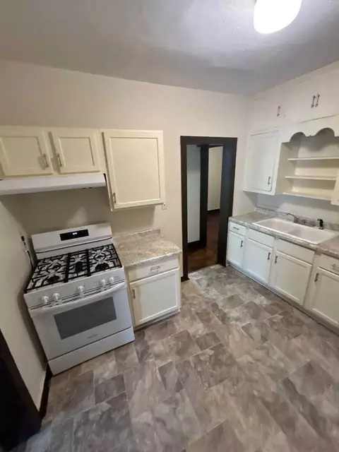 2950 Dupont Ave N, Minneapolis, MN 55411