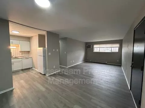 75 N Gebhart Church Rd #C, Miamisburg, OH 45342