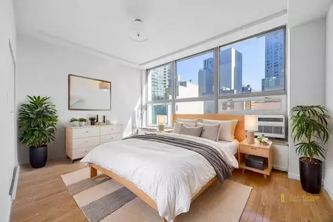 102 Fulton St #12A, New York, NY 10038