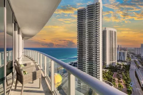 S Ocean Dr, Hollywood, FL 33019