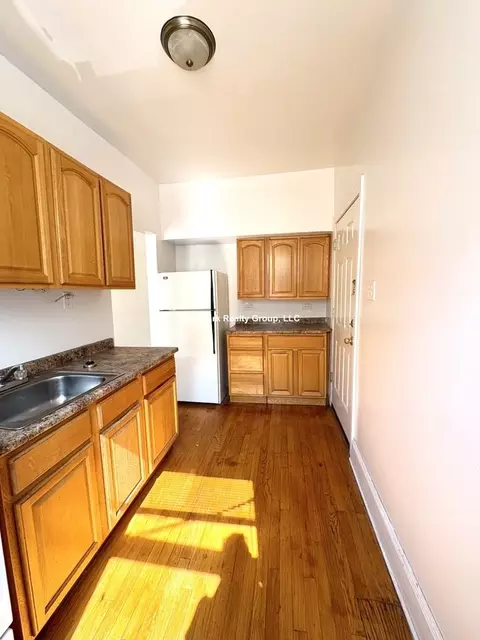 1370 W Estes Ave #2S, Chicago, IL 60626