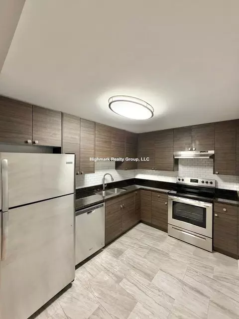 525 N Quentin Rd #414, Palatine, IL 60067