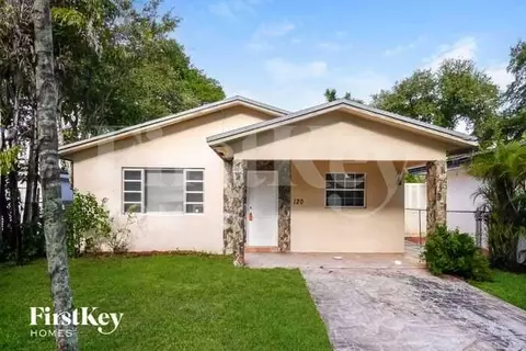 120 SW 7th Ter, Hallandale Beach, FL 33009
