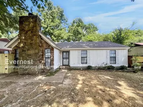 3830 Kerfield Dr, Memphis, TN 38128