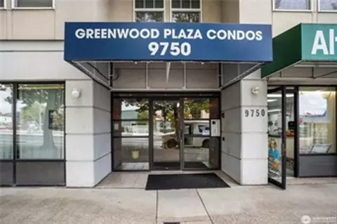 9750 Greenwood Ave N #202, Seattle, WA 98103